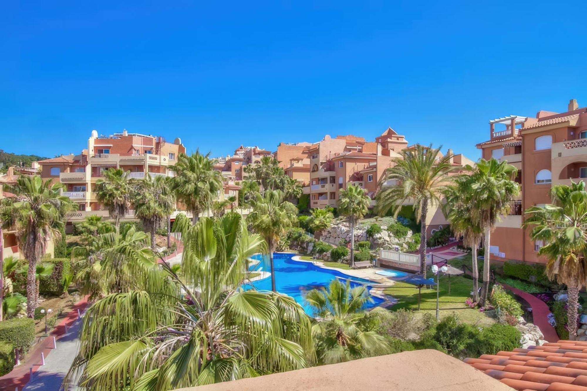 Precioso Atico Con Vistas Al Mar Apartment Marbella Bagian luar foto